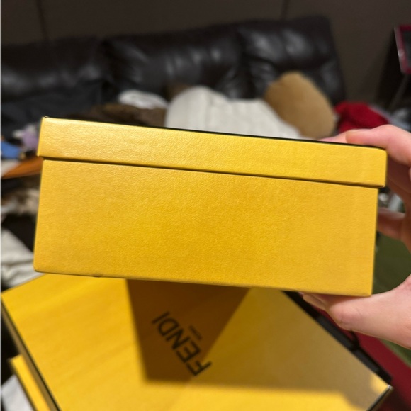 Fendi Box - Picture 3 of 10